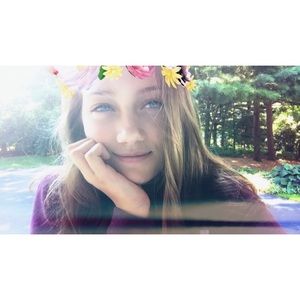 Meet your Posher, Julia